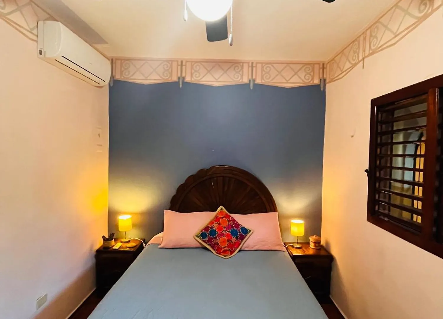 Casa Tres Colibries Bed and Breakfast Mérida 0*,
